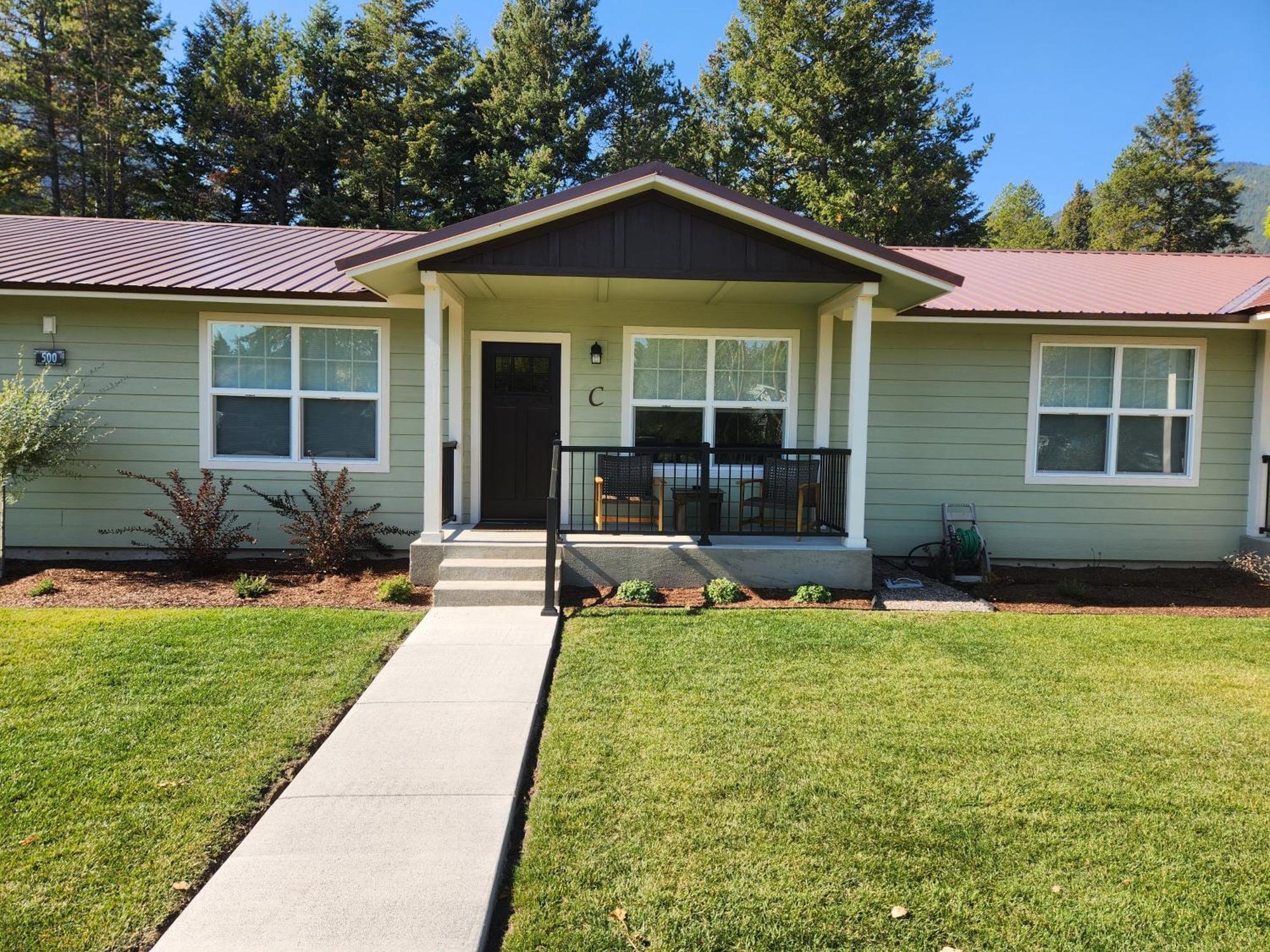 Beargrass Lodging & Rv Resort Hungry Horse Eksteriør billede