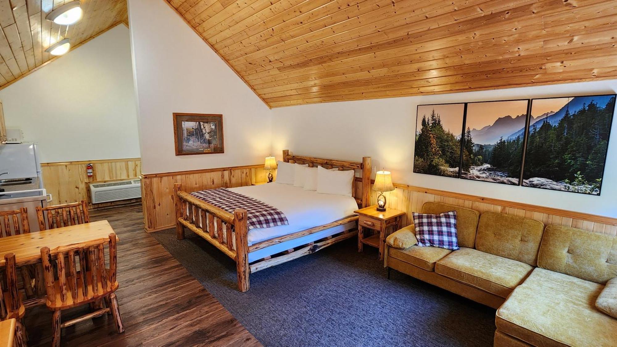 Beargrass Lodging & Rv Resort Hungry Horse Eksteriør billede