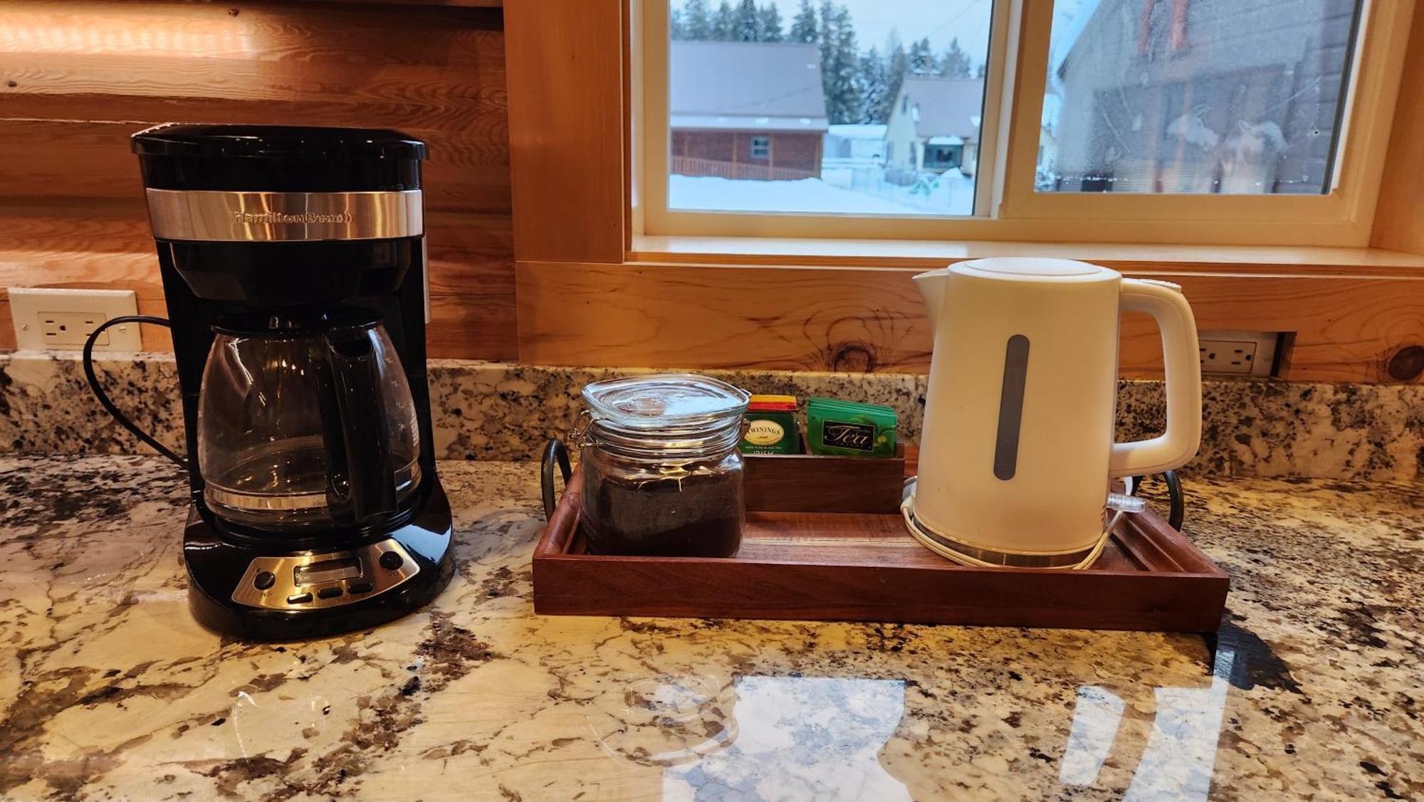 Beargrass Lodging & Rv Resort Hungry Horse Eksteriør billede