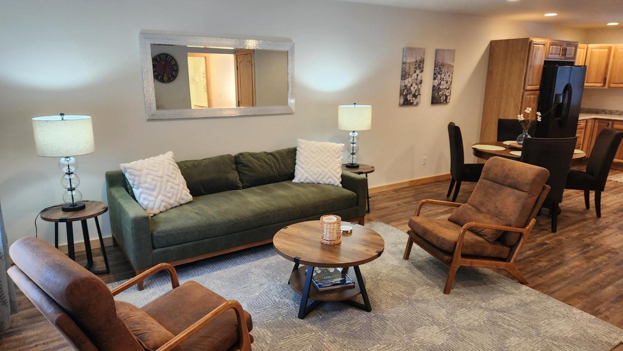 Beargrass Lodging & Rv Resort Hungry Horse Eksteriør billede